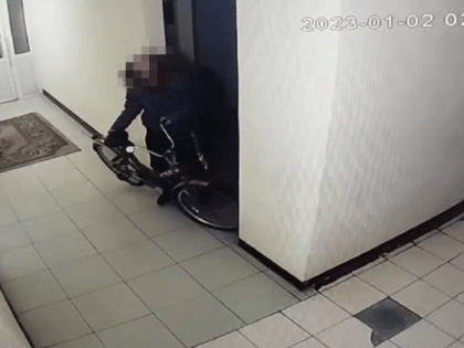 Житель Омска украл в Саранске алкоголь, сигареты и велосипед