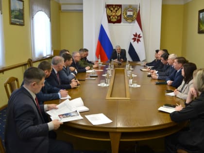 Председатель Госсобрания Мордовии Владимир Чибиркин провел оперативное совещание по организации работы депутатского корпуса в 2025 году