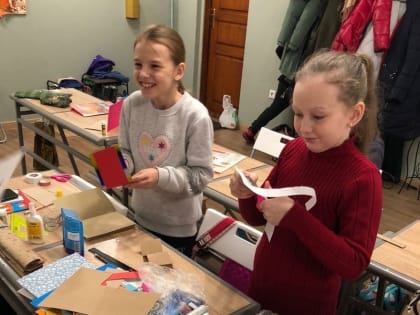 Дети из Саранска сделали книги к празднику Рождества