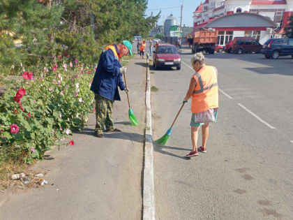 Коммунальные службы г.о. Саранска продолжают работы по благоустройству и уборке городских территорий