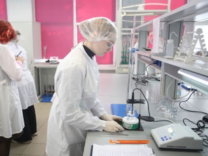 Химики на чемпионате «Профессионалы» в Мордовии оценивают качество материалов