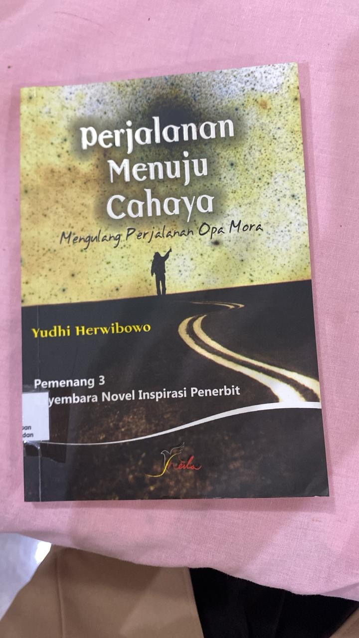 Cover Perjalanan menuju cahaya