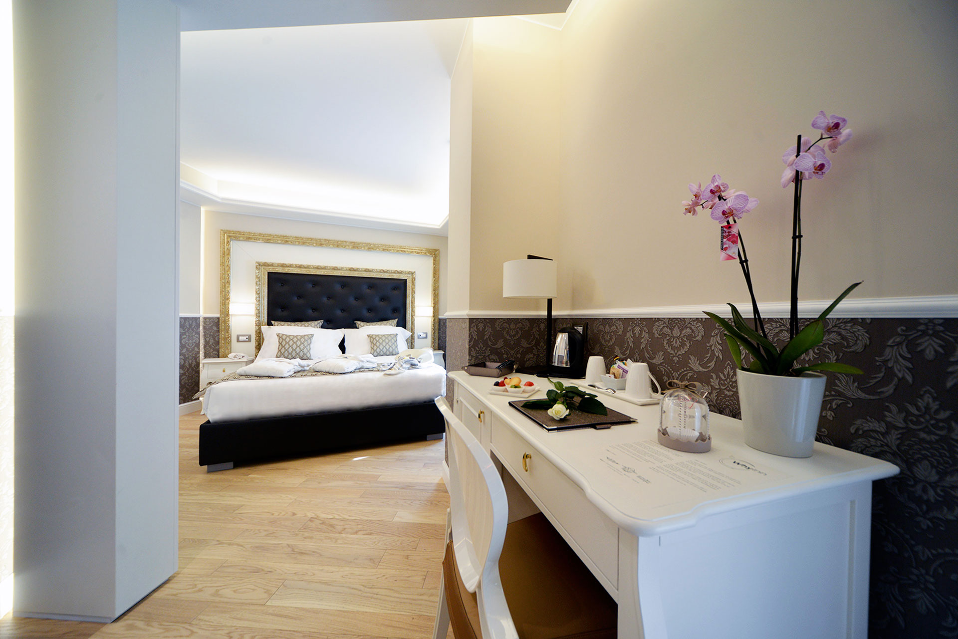 Letto e scrivania di Sinfonia