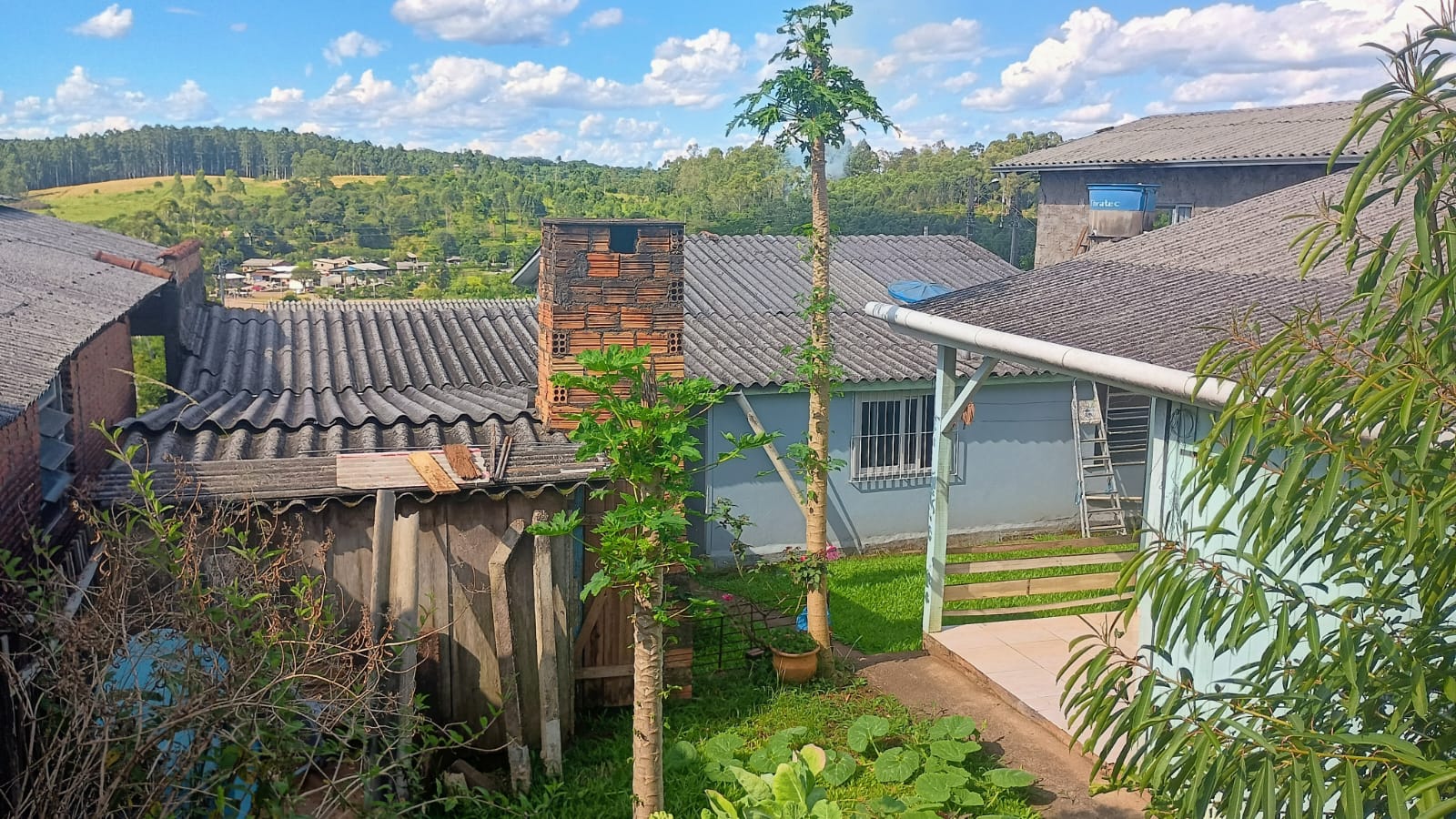 Terreno com duas casas em São Sebastião do Caí