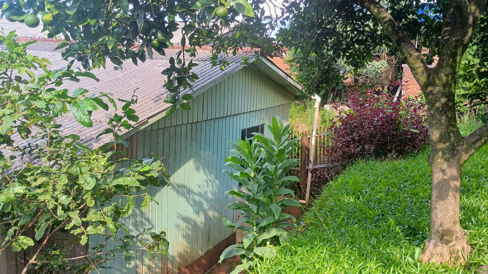Terreno com duas casas em São Sebastião do Caí