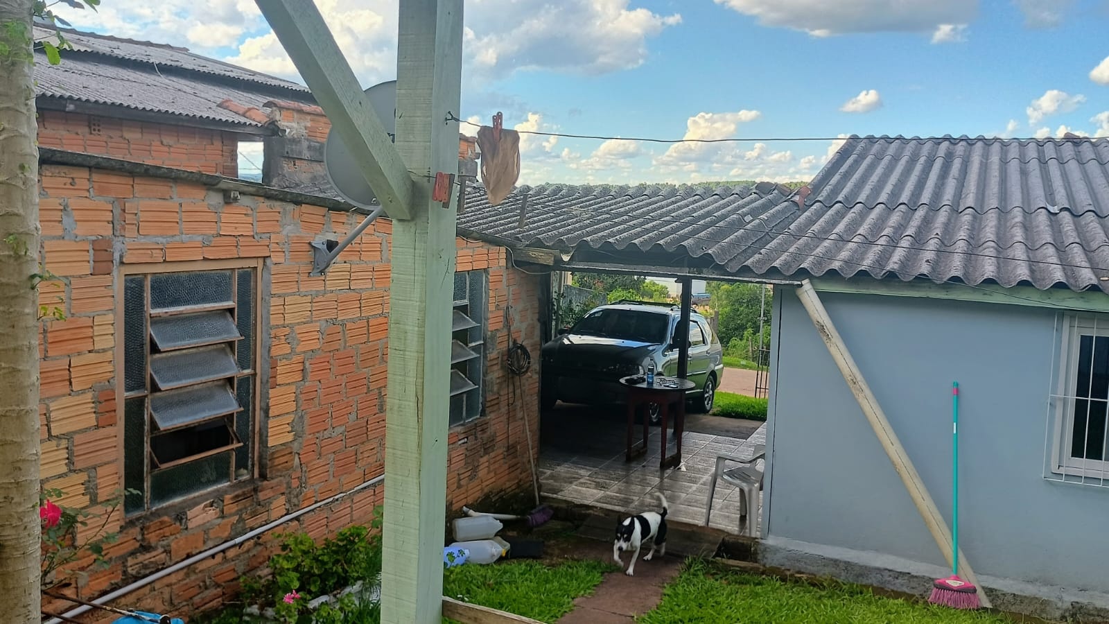 Terreno com duas casas em São Sebastião do Caí
