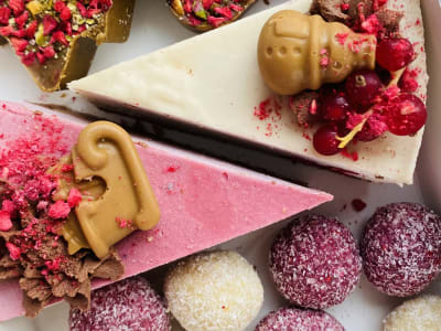 Cutia lu' Moș Nicolae — Bunătăți de Crăciun și Anul Nou — raw vegan, fără gluten, fără lactoză, fără zahăr rafinat — Delicii Sănătoase Cluj