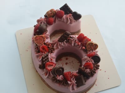 Number six (6) — Raw vegan cakes (Numbers) — gluten-free, dairy-free, no refined sugar — Delicii Sănătoase Cluj