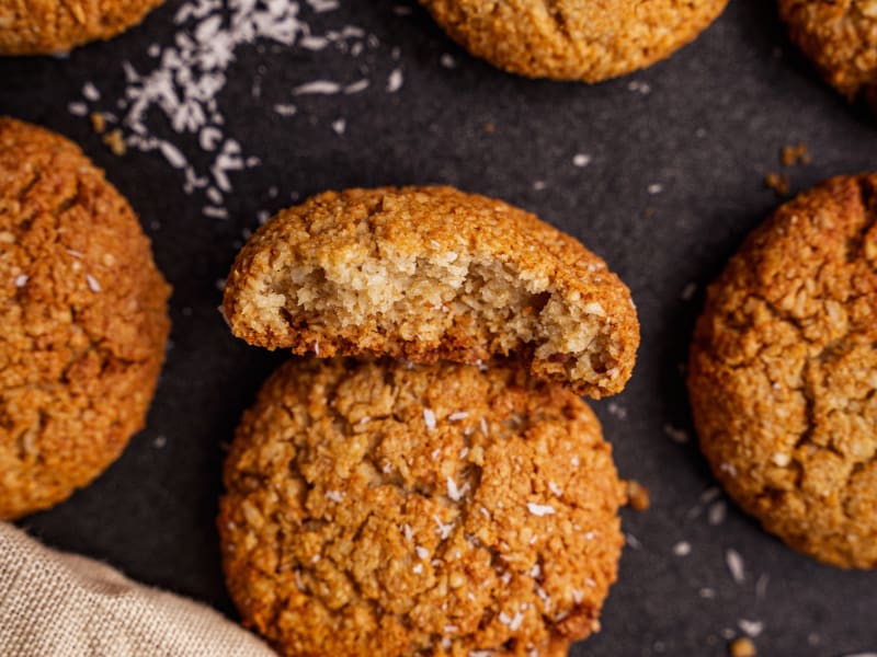Coconut and lemon biscuits — Vegan pastries — raw vegan, gluten-free, dairy-free, no refined sugar — Delicii Sănătoase Cluj