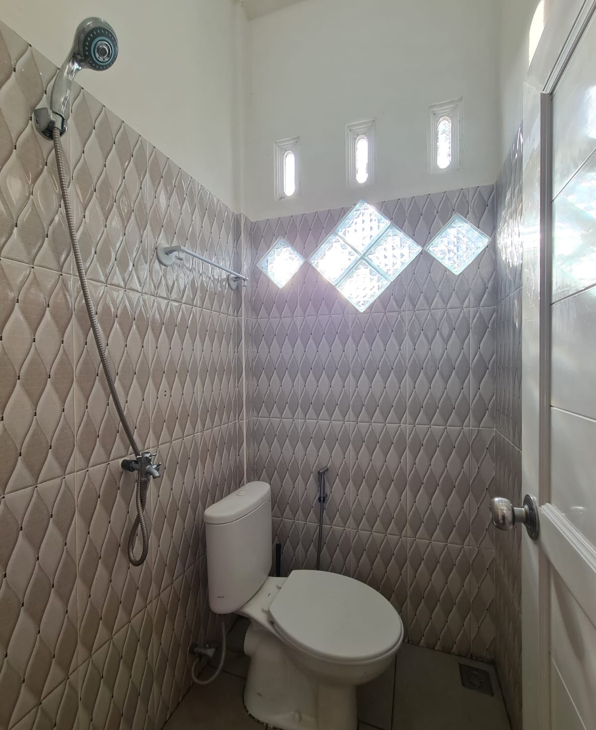 Kamar Mandi 1