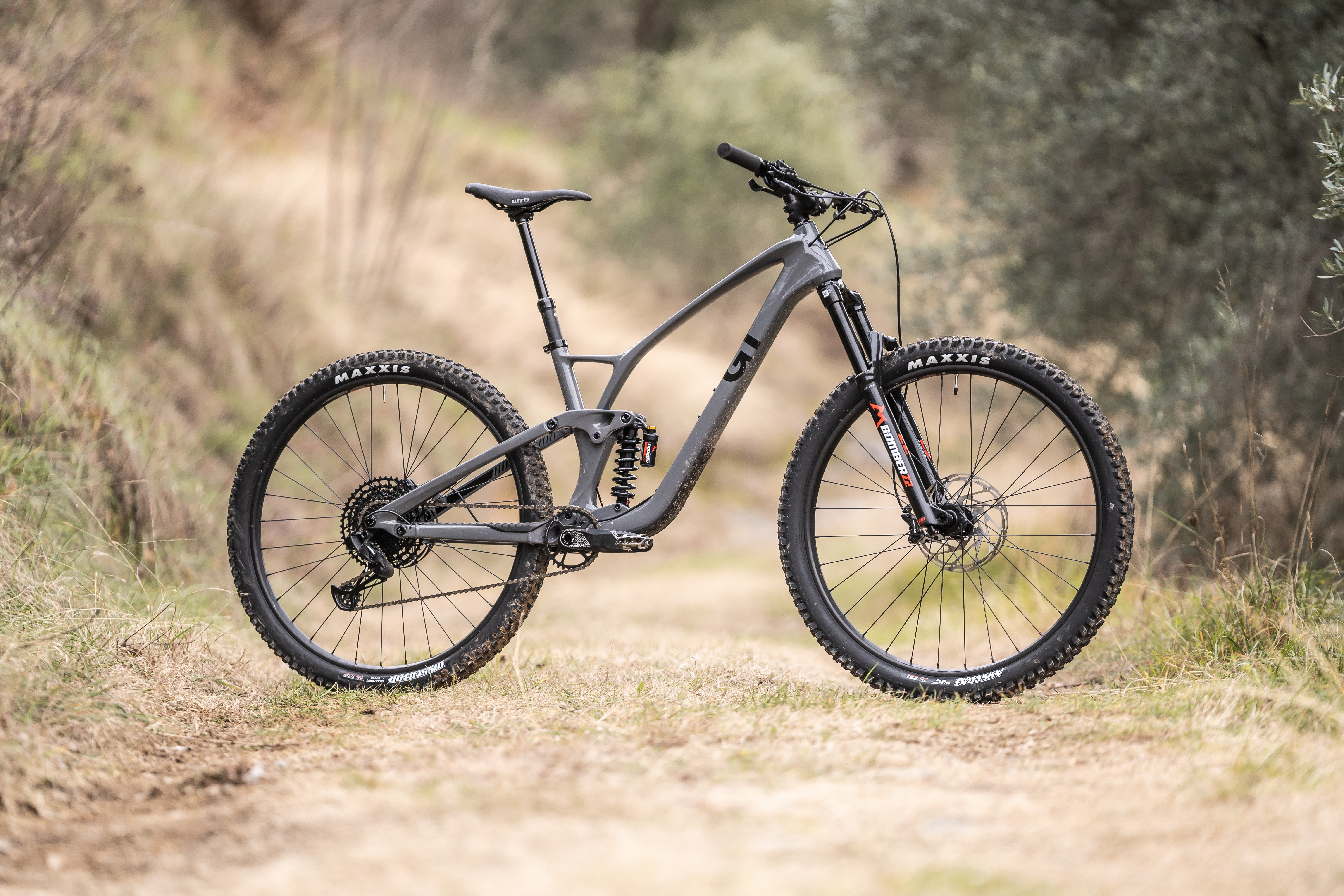 Trailbike Shootout 2024: The GT Sensor Carbon Elite on test | BIKE