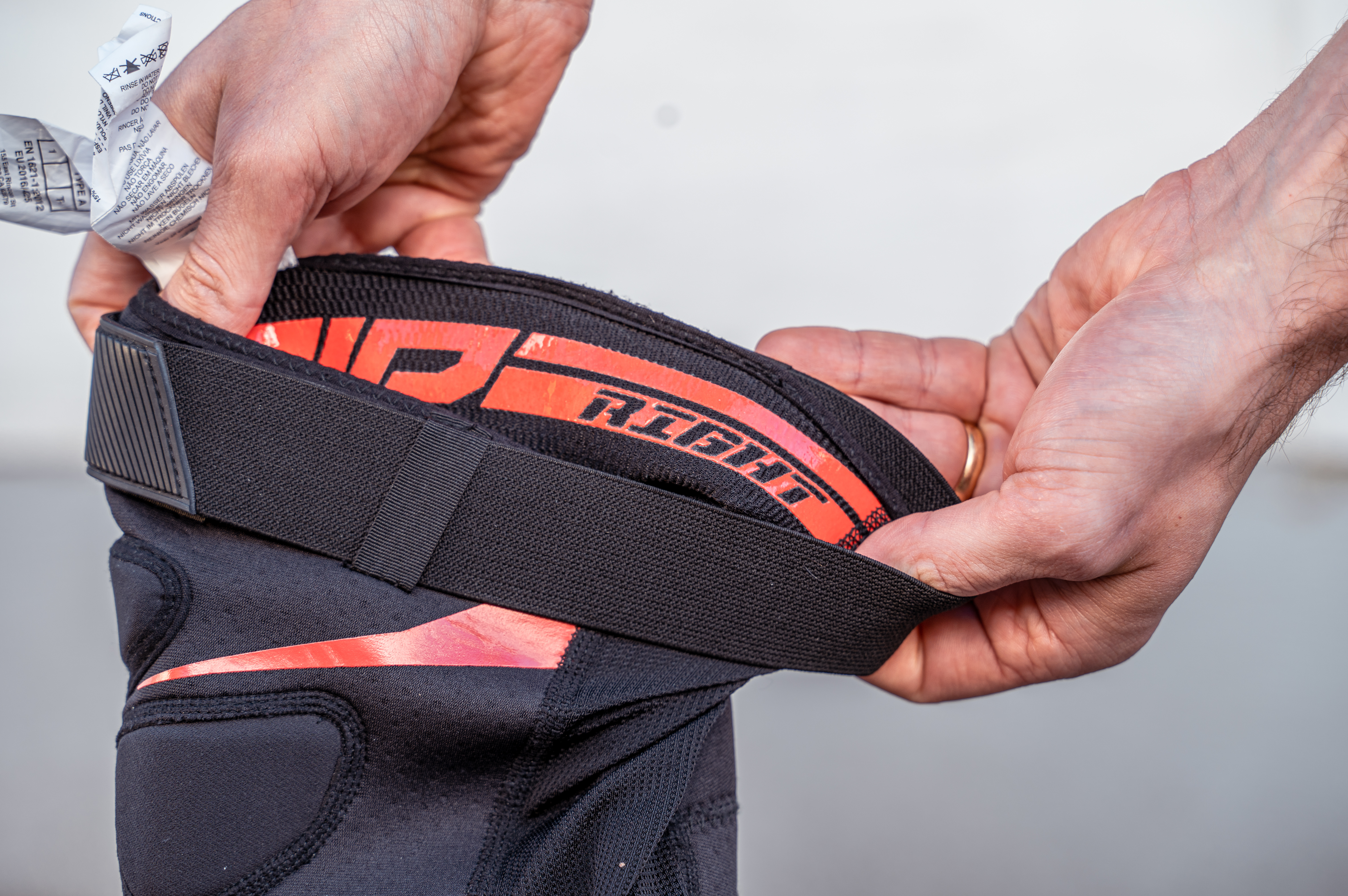Test knee pads: Troy Lee Designs Raid Knee - 1st choice of many DH