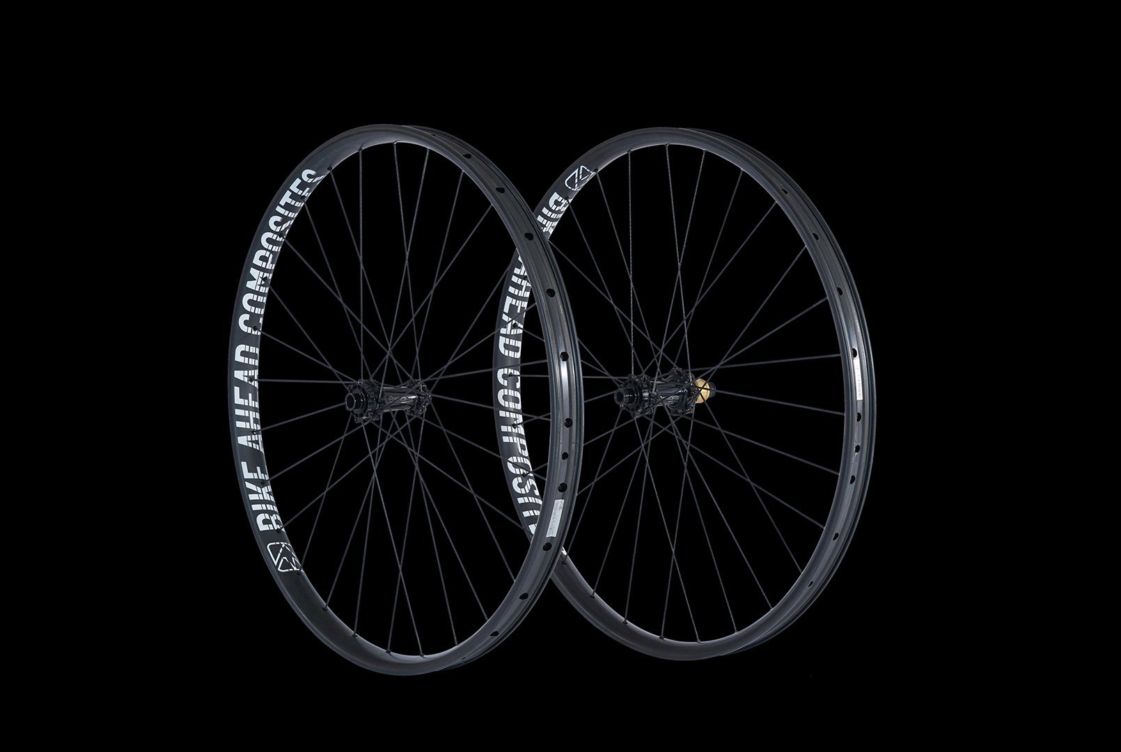 Bike Ahead Three Zero XC Pi Rope: XC wheelset with 1132 g | BIKE