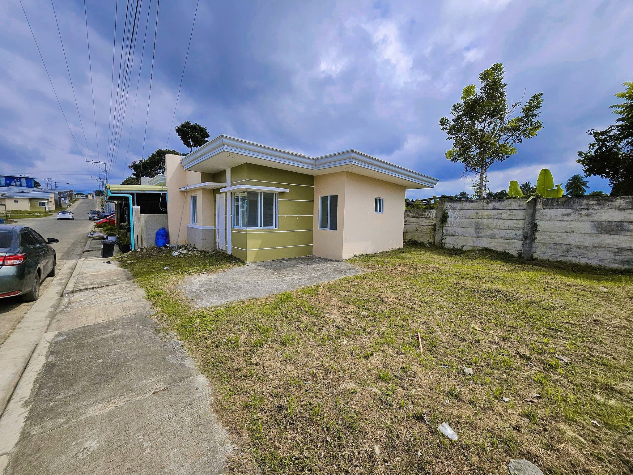 RARE DEAL – CORNER HOUSE FOR ASSUME FOR ONLY P1.1M! 