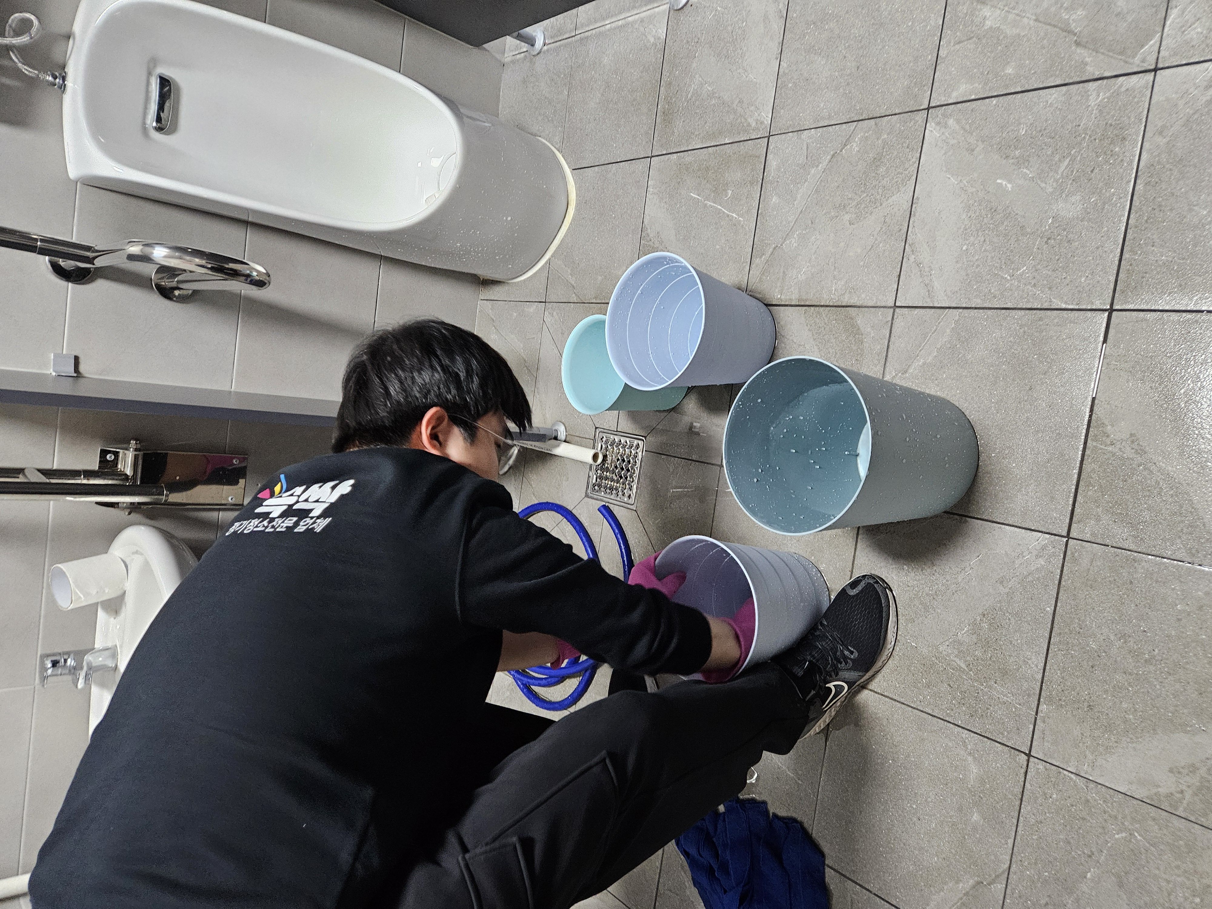 파주 화장실 쓰레기통 청소 쓱싹