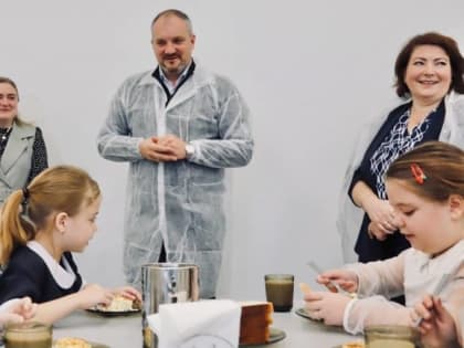 Глава городского округа Кашира Михаил Шувалов с рабочим визитом побывал в школе № 9