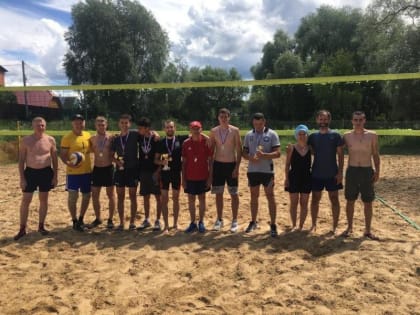 Девять команд сразились в пляжный волейбол в городском округе Чехов
