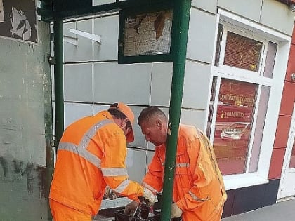 В Воскресенске каждое утро ведётся уборка автобусных остановок