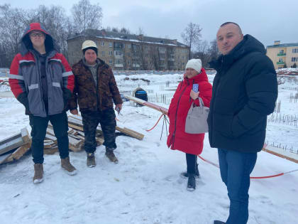 Посетили строительную площадку школы в микрорайоне Первомайский на ул. Первомайская , д.17