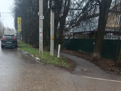 Мусор на улицах Звенигорода: местная жительница обращается к властям