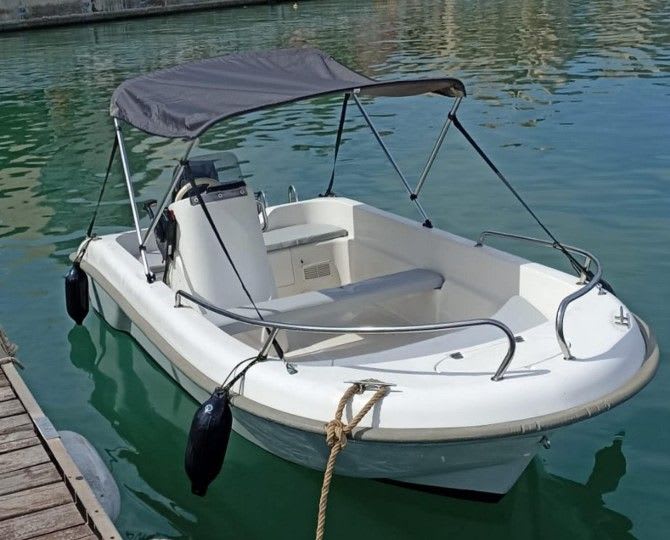 barco de alquiler sin licencia en alicante