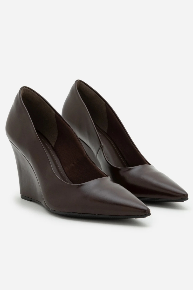 Sapato Scarpin Anabela Bico Fino Marrom