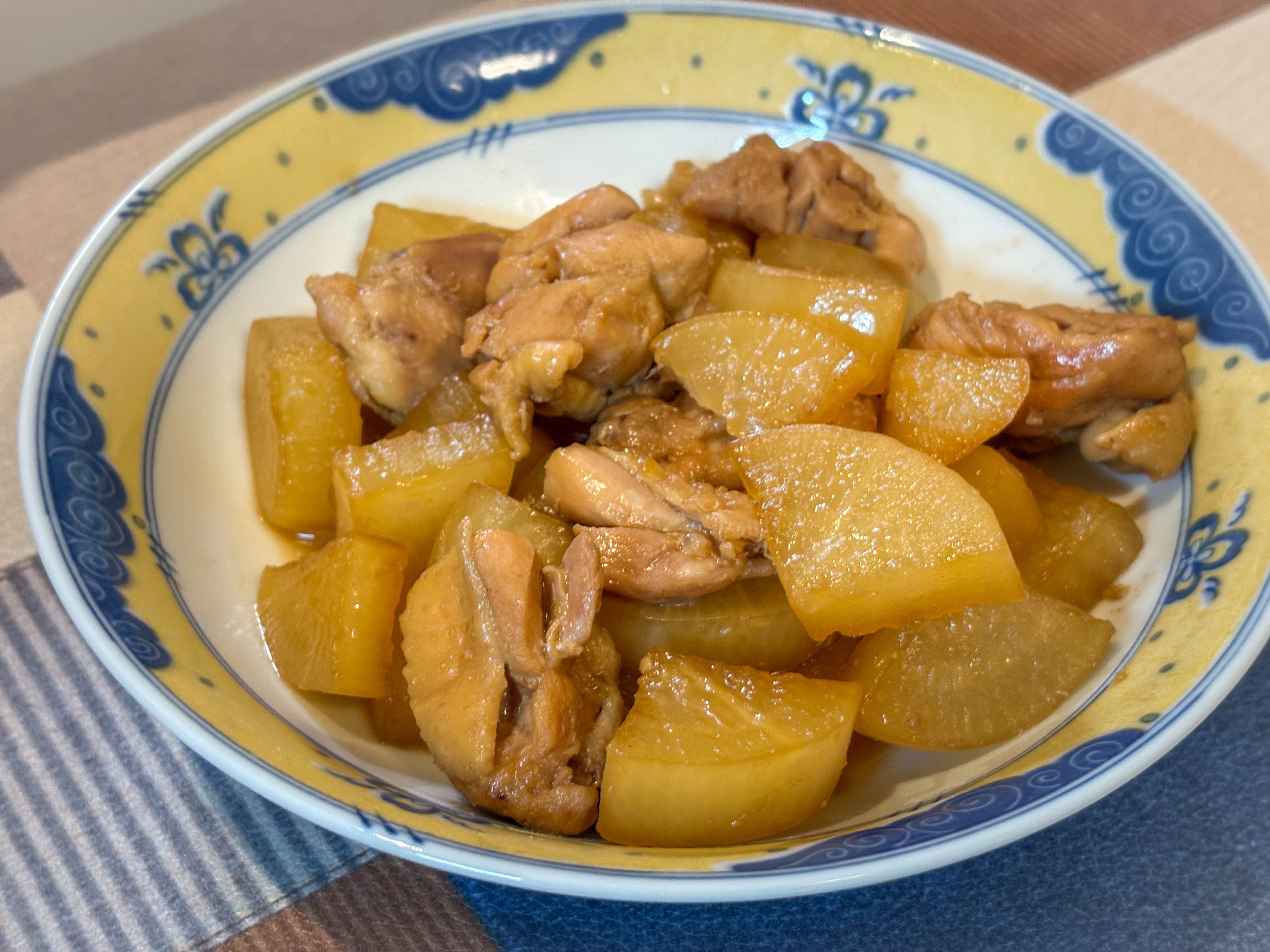 味がしみしみ鶏大根