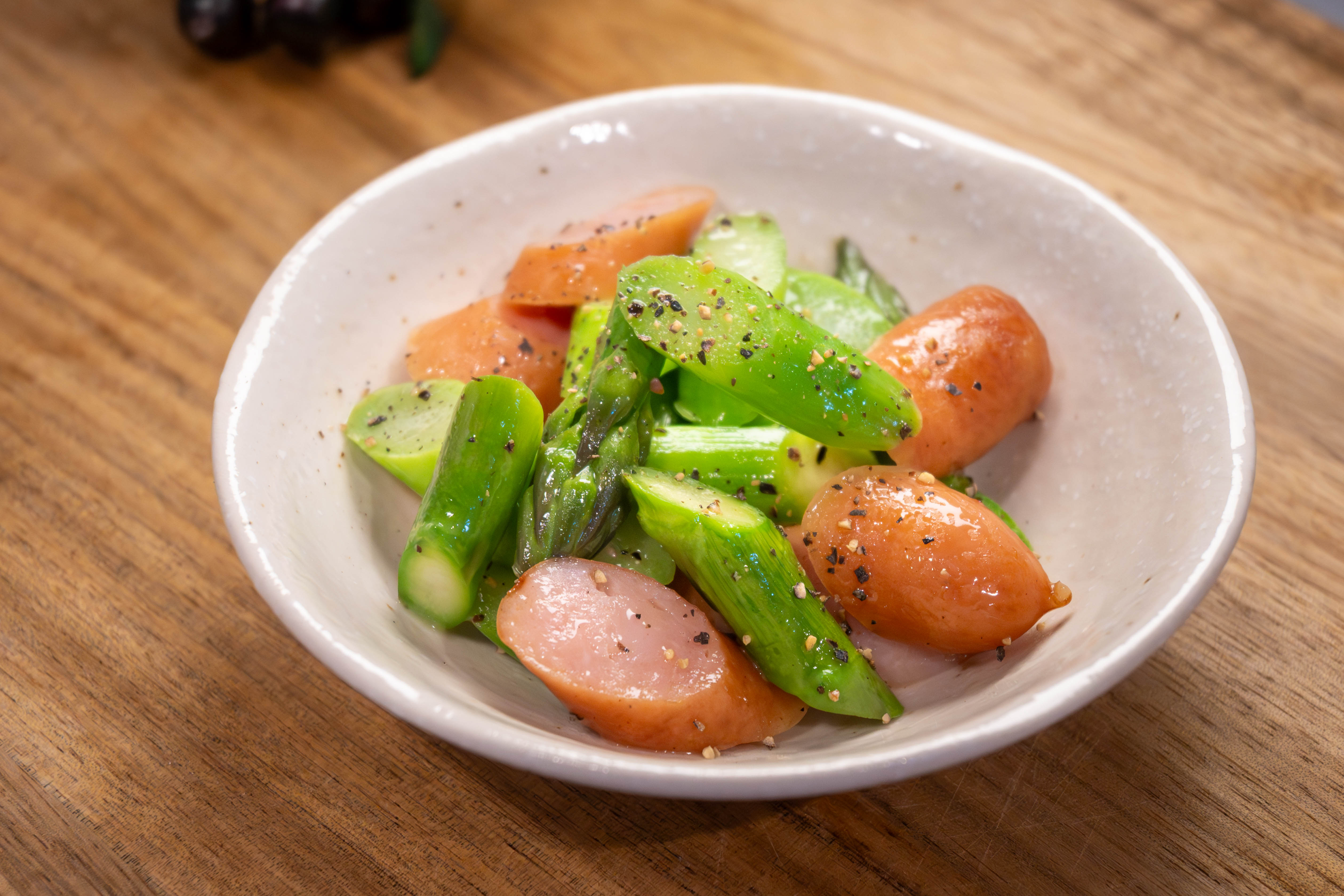 アスパラとウインナーのバターあえ