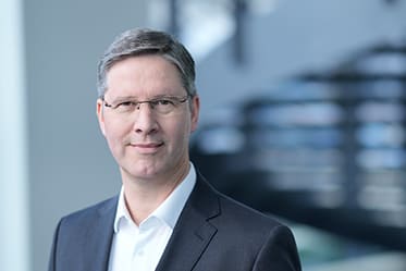 Portrait of COO Dr. Thomas Rohe