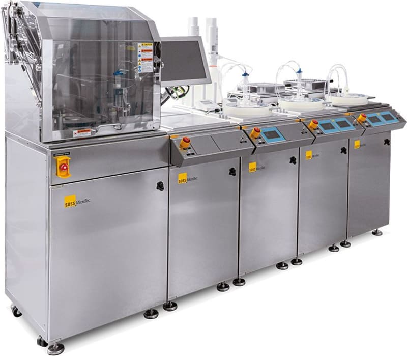Manual coater and developer MCS8 Labcluster | SUSS MicroTec