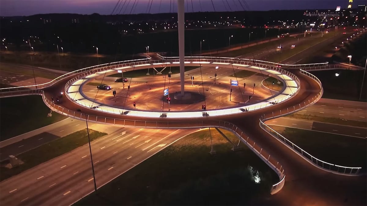 Large overhead bicycle roundabout