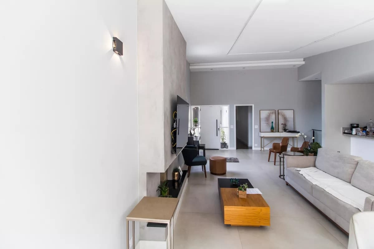 Casa em Condomínio para Venda, Santana de Parnaíba / SP, bairro Alphaville, 4 dormitórios, sendo 4 suítes, 5 banheiros, 4 vagas de garagem, área construída 300,00 m² - foto 1