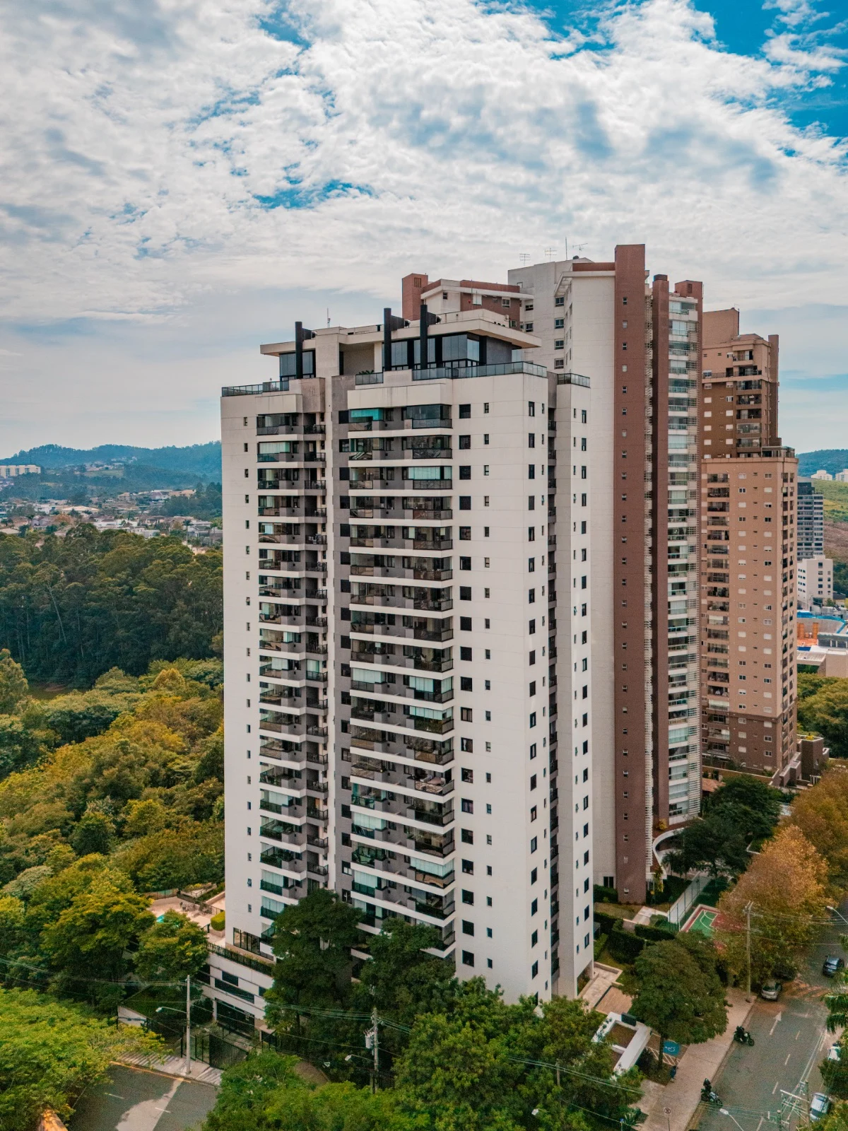 Apartamento Mobiliado no Present Alphaville | 2 Suítes, Andar Alto e Espaço Gourmet - foto 1