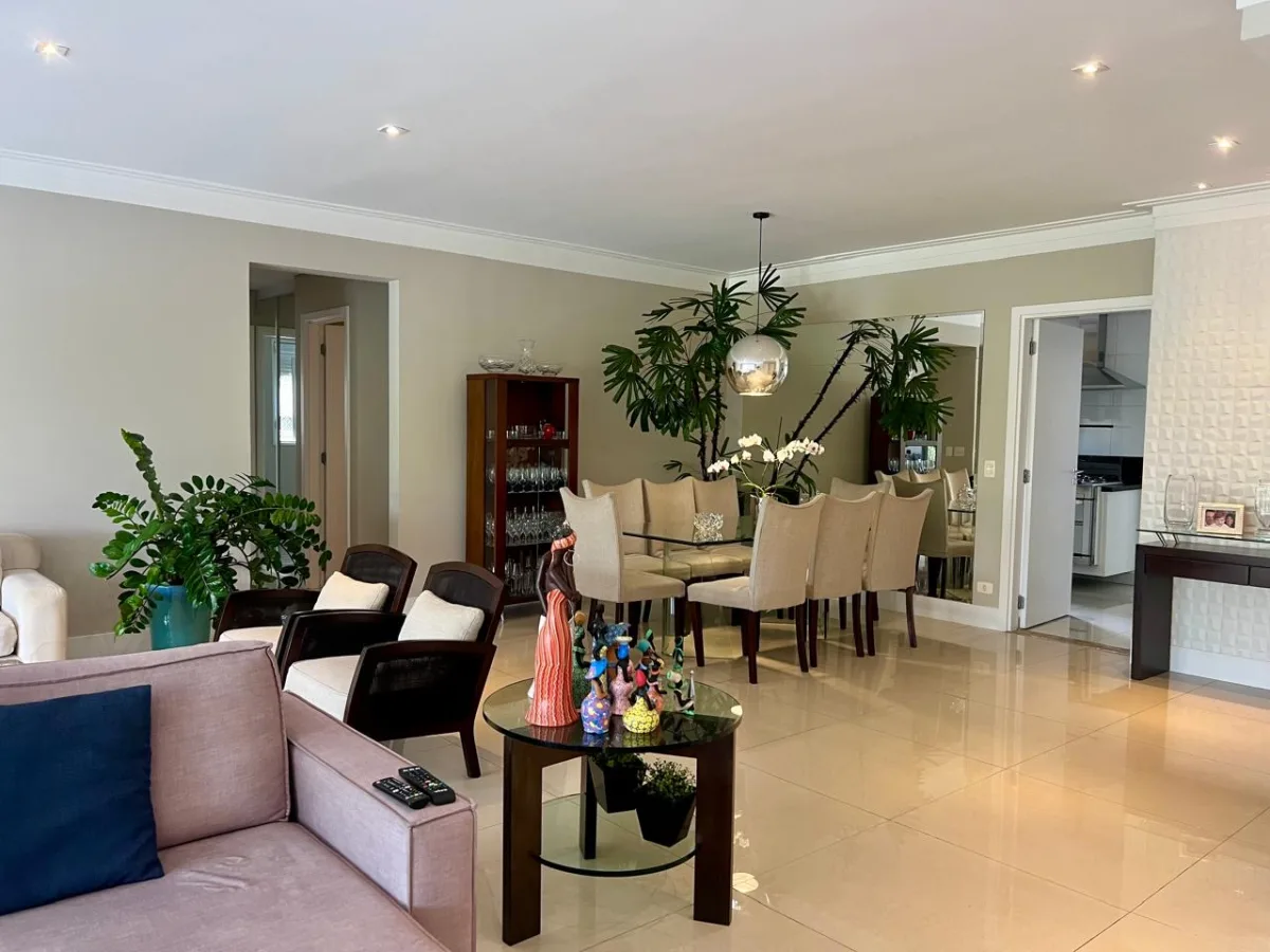 Apartamento Exclusivo no Condomínio Verone | 181 m² | 3 Suítes | Vista para a Praça - foto 1
