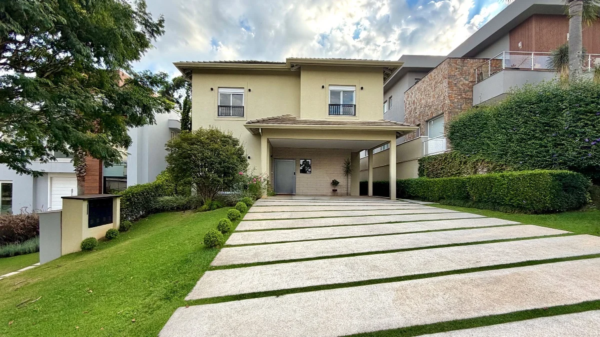 Tamboré 11 | Casa com Vista para a Mata, 4 Suítes e Excelente Área de Lazer - foto 1