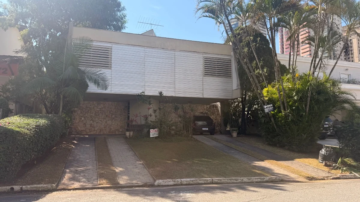 Alphaville 2 – Elegância, conforto e lazer completo em uma residência espaçosa - foto 1