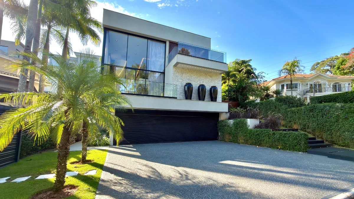 Casa de Luxo Totalmente Mobiliada e Decorada à Venda no Tamboré 2 - foto 1