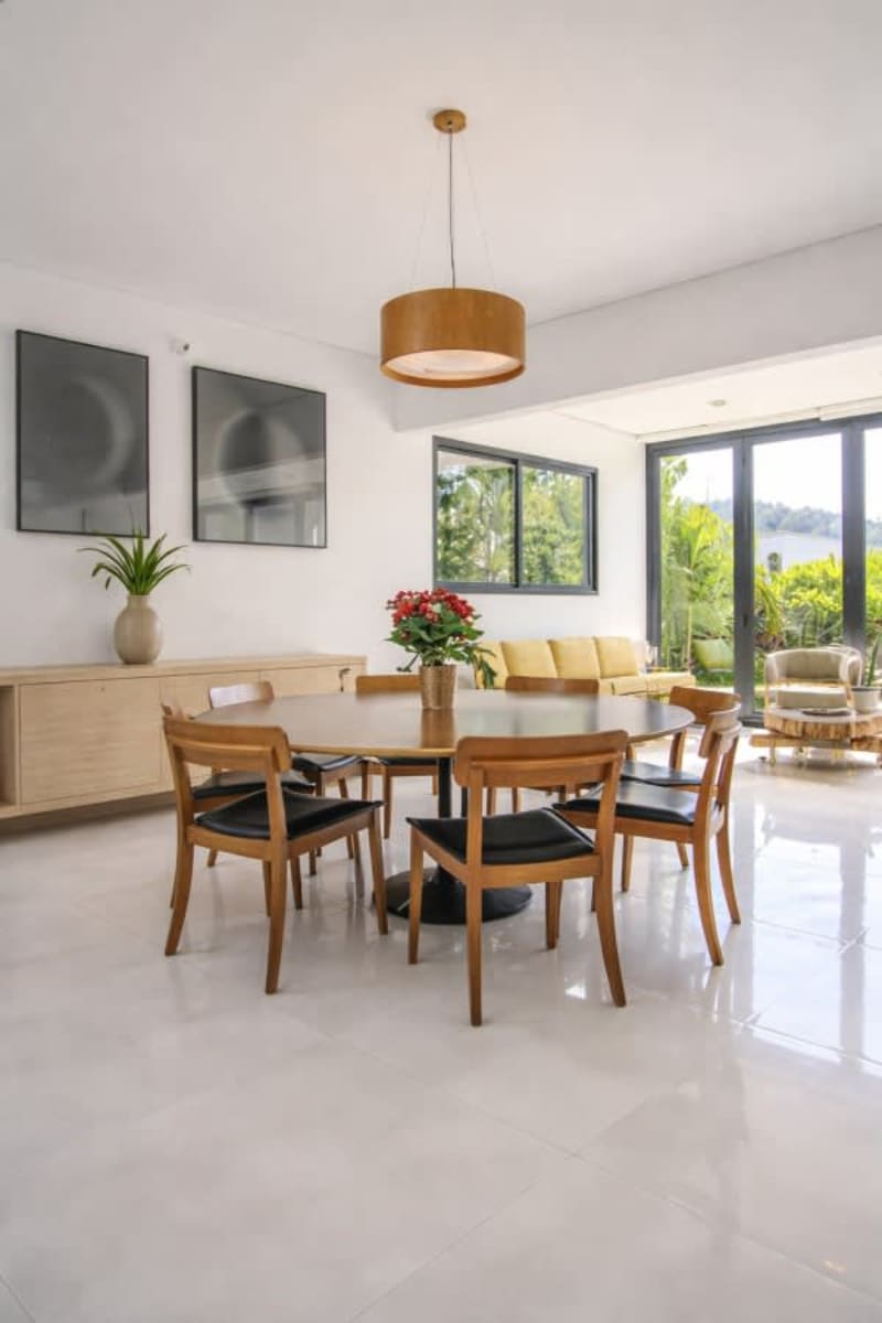 Casa em Condomínio para Venda, Barueri / SP, bairro Tamboré 11, 5 dormitórios, sendo 4 suítes, 5 banheiros, 2 vagas de garagem, área construída 450,00 m², terreno 420,00 m²