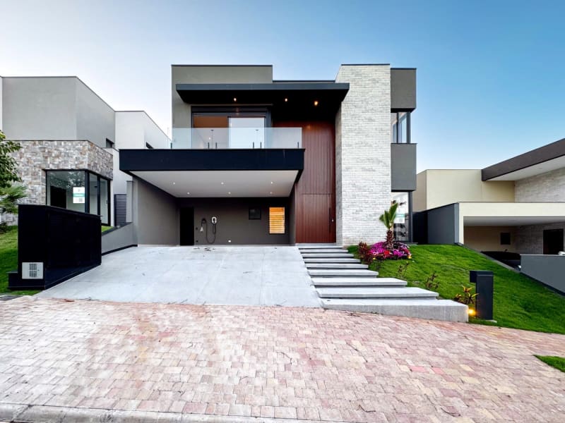 Casa em Condomínio para Venda, 4 dormitórios, sendo 4 suítes, 4 vagas de garagem, área construída 361,36 m², terreno 435,00 m²