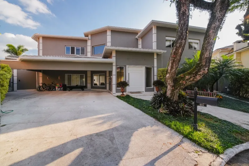 Residência Exclusiva com Vista Permanente para a Reserva, Piscina e 4 Suítes - foto 1