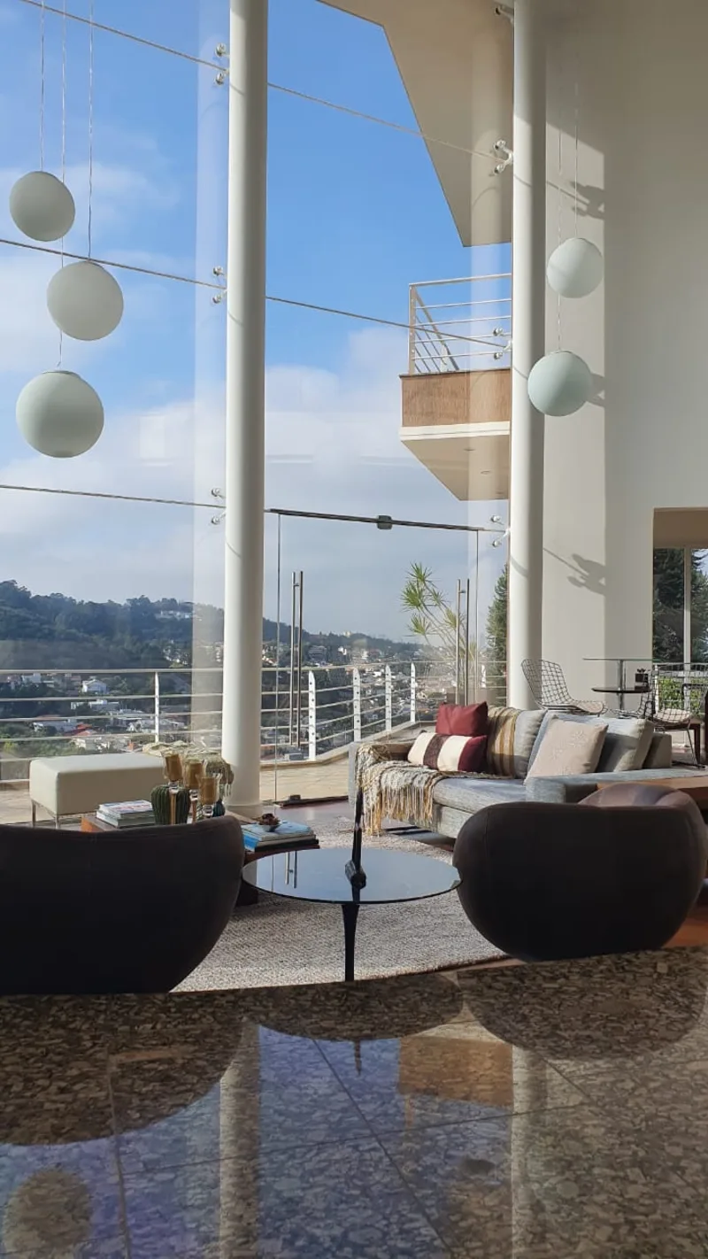 Residência Familiar de Alto Padrão com 4 Suítes e 1.200 m² de Terreno no Residencial 10 - foto 1