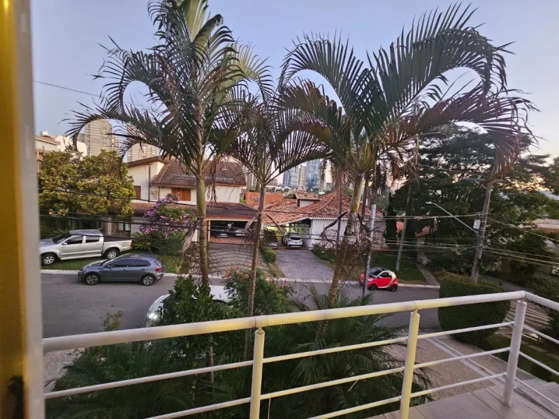Casa com 4 Suítes, Piscina e Amplo Espaço de Lazer no Alphaville 3 - foto 1