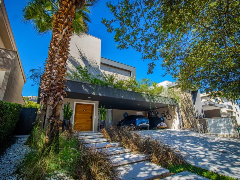 Casa Reformada e Automatizada à Venda no Gênesis II | 4 Suítes | Semi-Mobiliada - foto 1