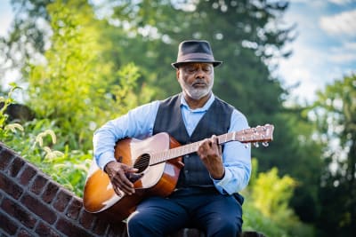 Man playing guitar