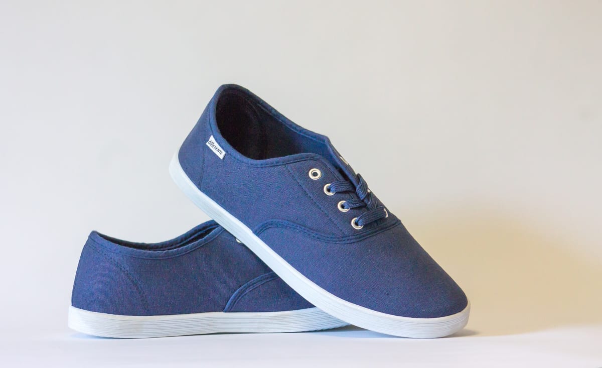 zapatillas azul marino