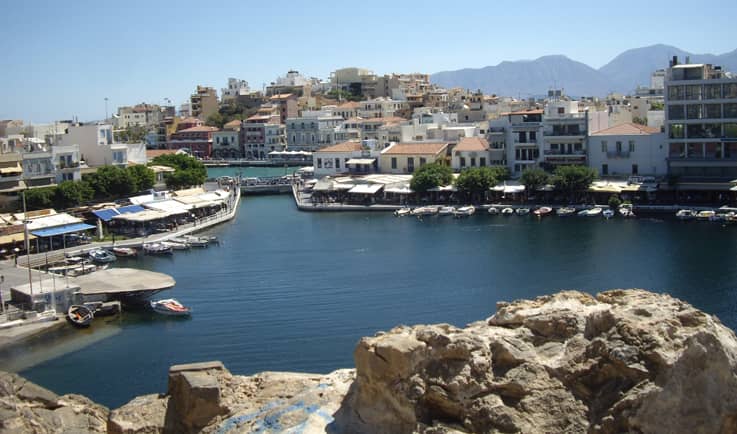 Aghios Nikolaous: Less well known than the bigger towns, totally charming!