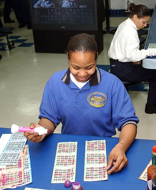 A person playing bingo.