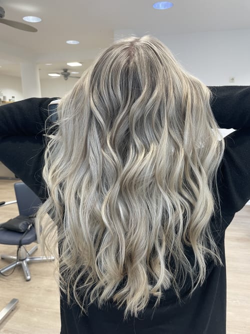 Frisuren-Bild von LieblingsHaar auf hairinspo: frau, kopfhaar, glatt, lang, beachwaves, mehrfarbig, babylights, hellblond