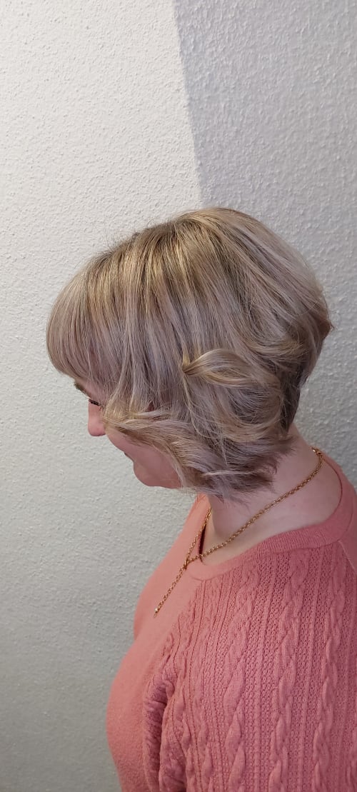 Frisuren-Bild von Silke Peukert auf hairinspo: frau, kopfhaar, wellig, kurz, shortbob, mehrfarbig, balayage, blond, babylights