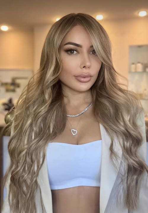 Frisuren-Bild von Thomalu Luxury hair beauty auf hairinspo: frau, kopfhaar, glatt, lang, beachwaves, mehrfarbig, balayage, hellblond